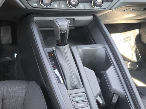 Certified 2023 Honda Accord EX image 31