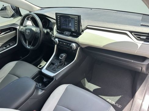 Used 2021 Toyota RAV4 XLE Premium FWD image 16