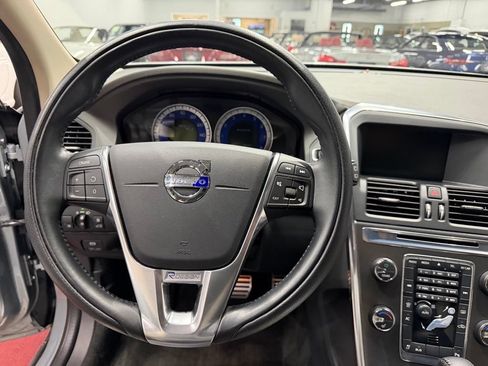Used 2012 Volvo XC60 T6 AWD/4WD image 32