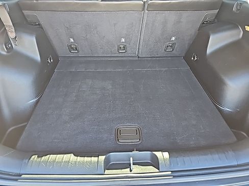 Used 2019 Jeep Cherokee Trailhawk w/ Comfort/Convenience Group image 20