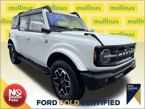 Used 2024 Ford Bronco Outer Banks image 1
