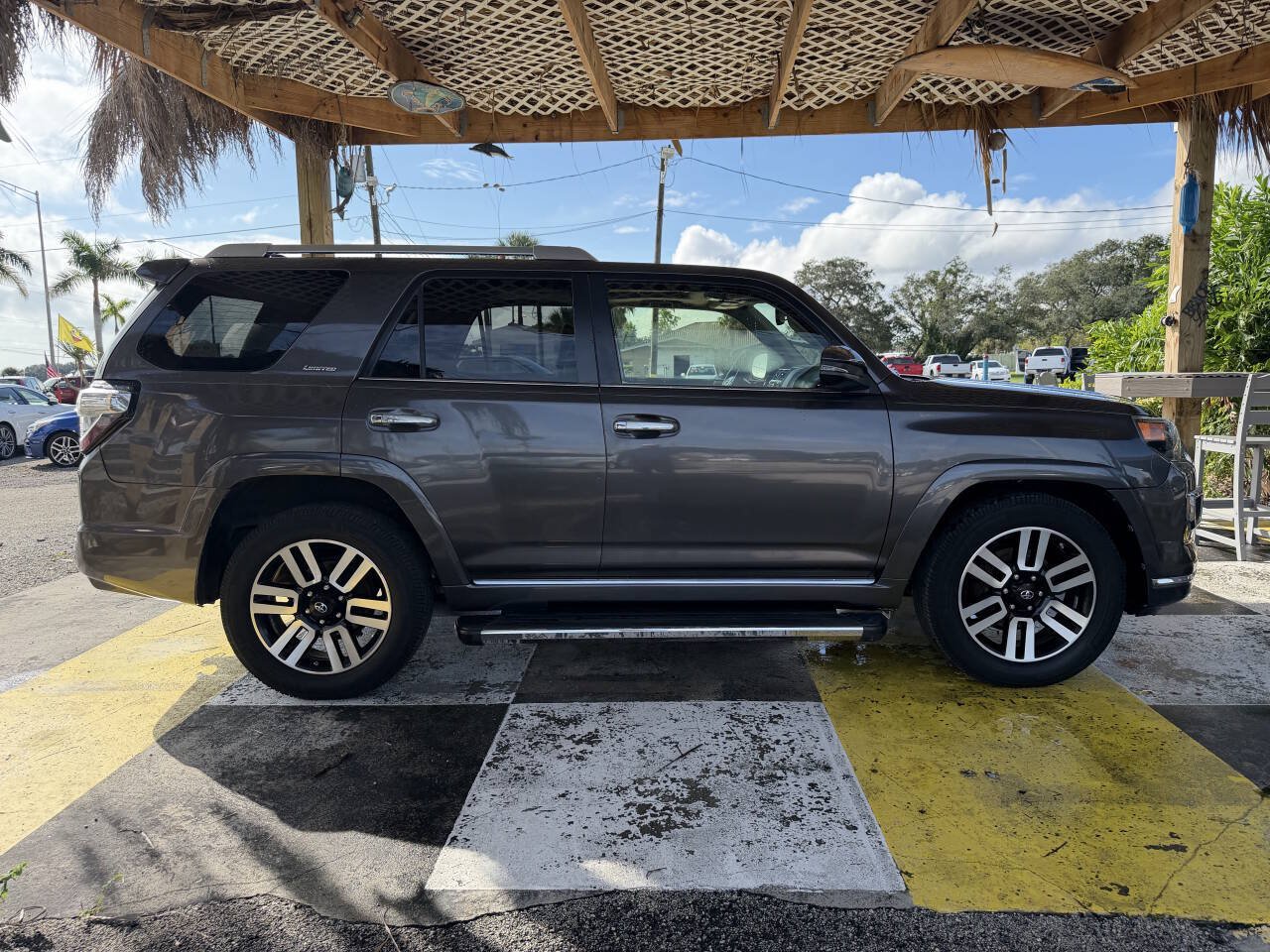 Used 2017 Toyota 4Runner Limited RWD image 4
