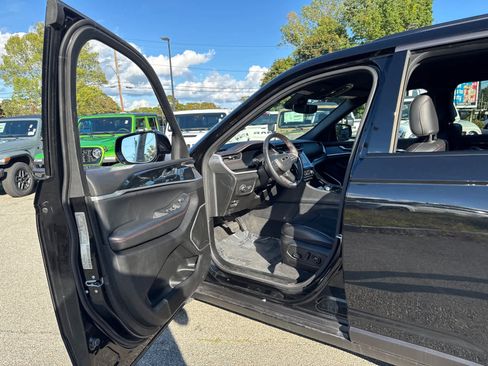 Used 2022 Jeep Grand Cherokee Trailhawk image 11