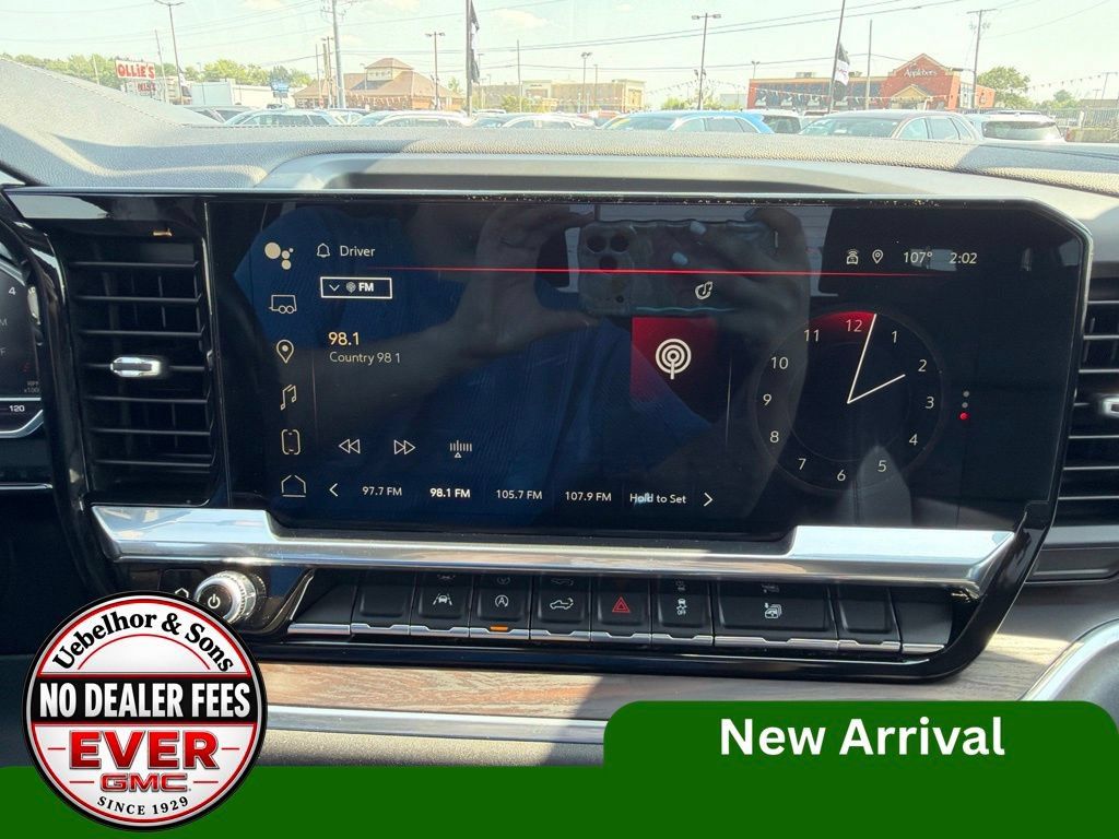 Used 2022 GMC Sierra 1500 SLT w/ SLT Convenience Package AWD/4WD image 28