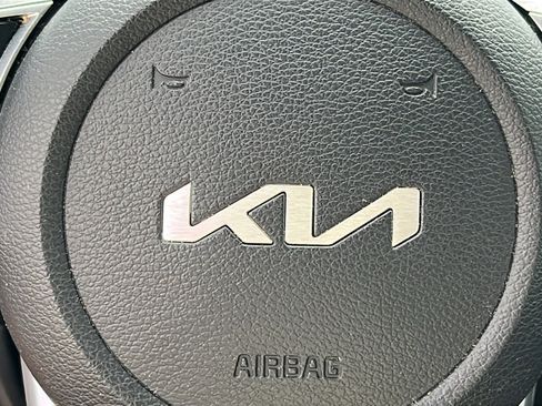 Used 2024 Kia Forte LXS image 17