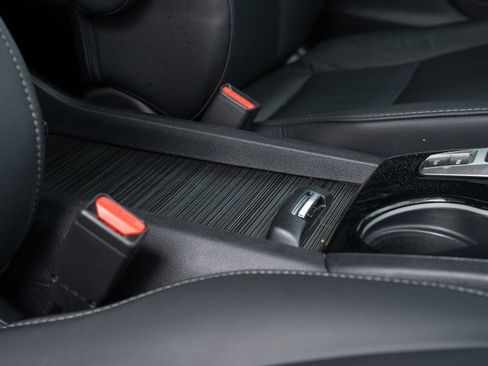 Used 2019 Honda Pilot Touring image 11