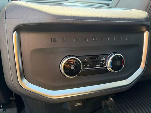 New 2026 Ford Expedition Max Active AWD/4WD image 14