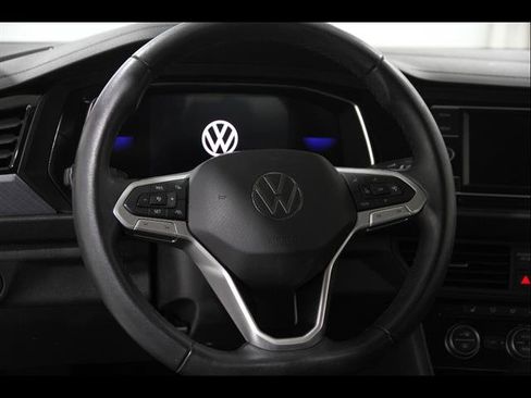 Certified 2023 Volkswagen Jetta SE FWD image 7