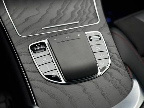 Used 2022 Mercedes-Benz GLC 43 AMG 4MATIC image 41