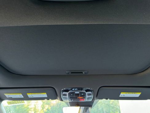 Certified 2025 Hyundai Santa Cruz SEL image 3