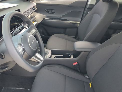 New 2026 Hyundai Kona SE image 18