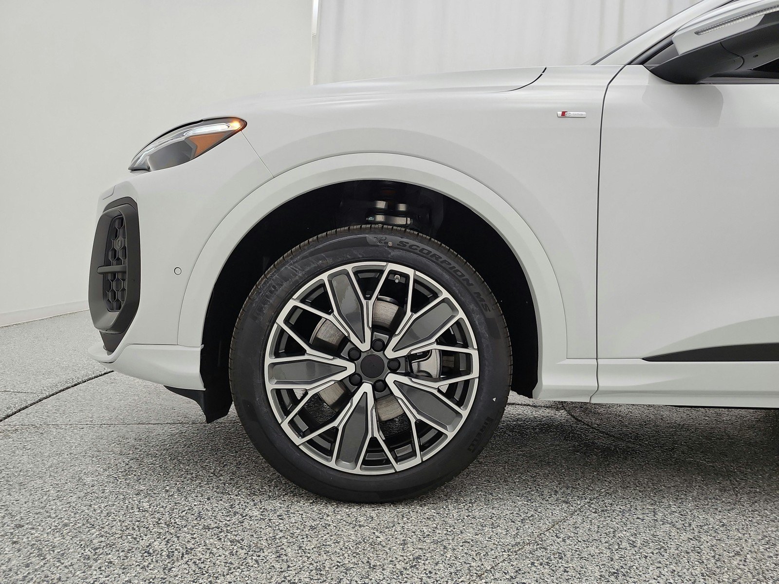 New 2026 Audi Q5 Premium Plus AWD/4WD image 13