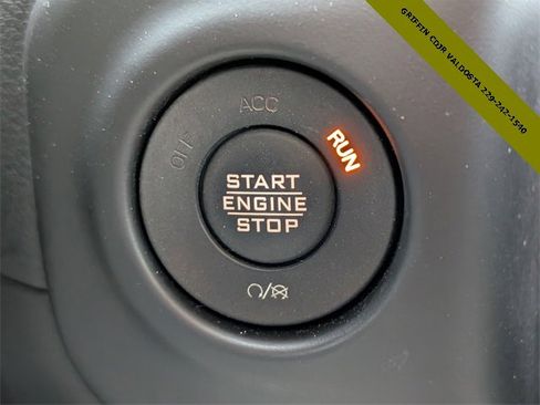 Used 2021 Jeep Wrangler Sport image 24