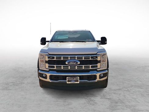 New 2024 Ford F550 4x4 SuperCab Super Duty image 2