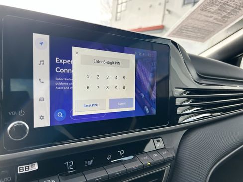 Certified 2025 Toyota Camry SE image 21