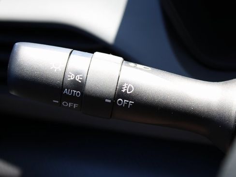 Certified 2025 Subaru Crosstrek 2.5i Sport w/ Crosstrek Mirror Package image 31