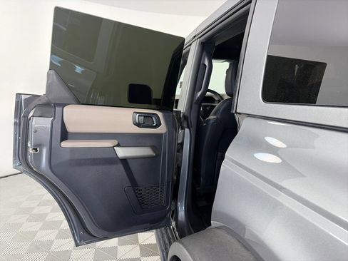 Used 2023 Ford Bronco Wildtrak AWD/4WD image 12