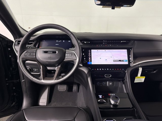 New 2026 Jeep Grand Cherokee Limited w/ Limited Altitude Package AWD/4WD image 25