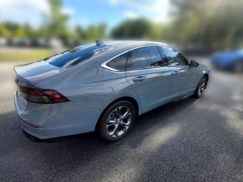 Used 2023 Honda Accord EX-L image 2