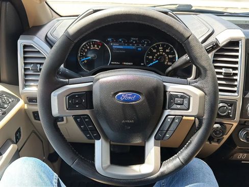 Used 2016 Ford F150 Lariat w/ Heavy-Duty Payload Package AWD/4WD image 10