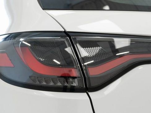 Certified 2025 Honda HR-V LX image 10