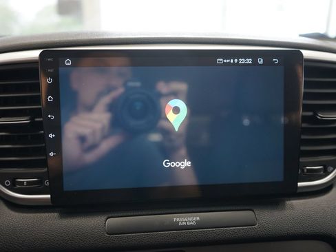 Used 2020 Kia Sportage LX AWD/4WD image 8