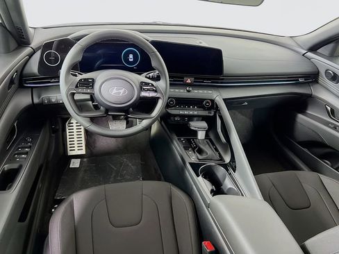 New 2025 Hyundai Elantra SEL w/ Cargo Package image 19