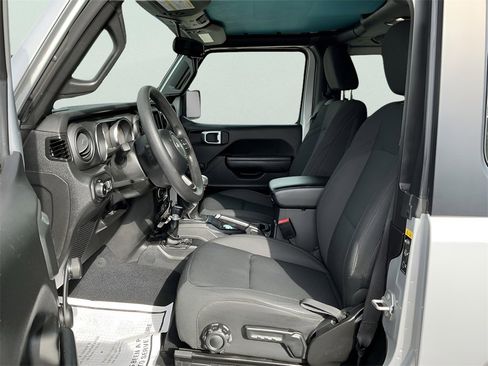 Used 2022 Jeep Wrangler Willys image 23