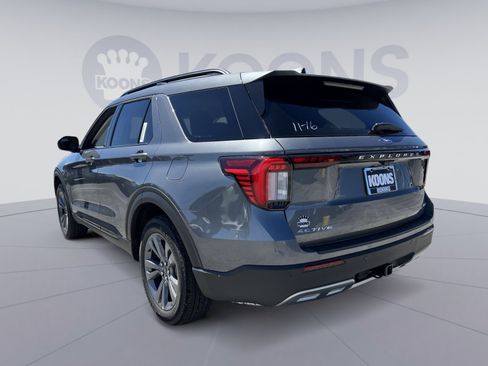 New 2026 Ford Explorer Active w/ Active Comfort Package AWD/4WD image 4