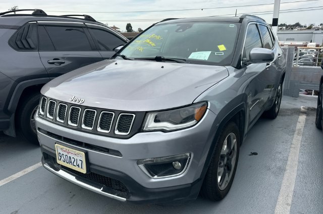 Used 2018 Jeep Compass Limited FWD image 1