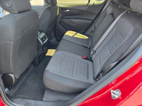 Used 2024 Chevrolet Equinox LT FWD image 18
