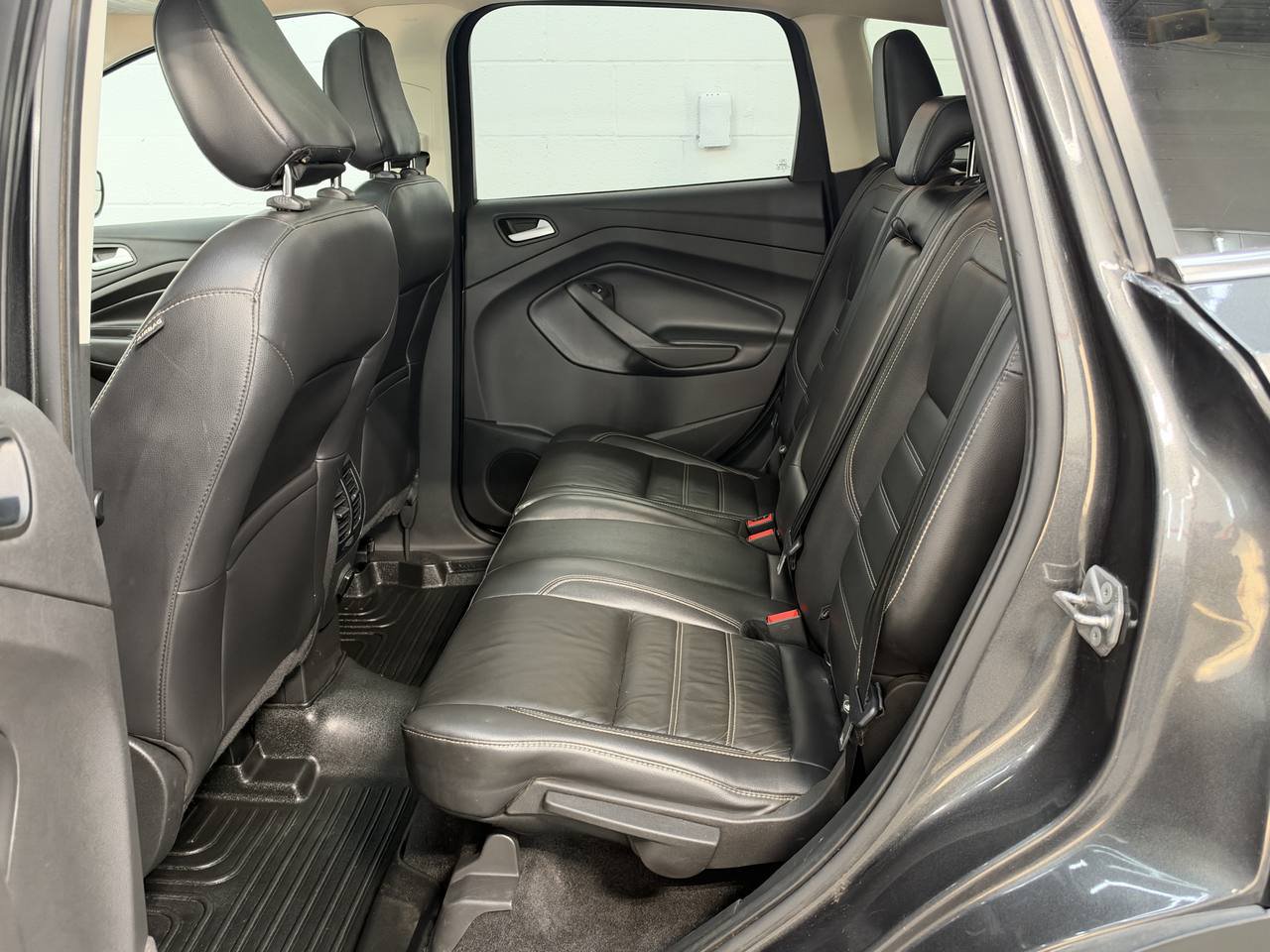 Used 2018 Ford Escape SEL AWD/4WD image 29