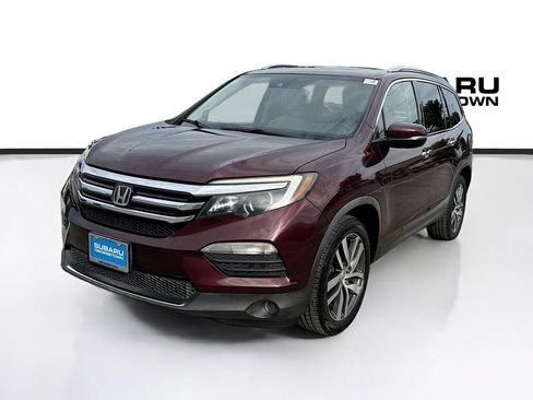 Used 2017 Honda Pilot Touring image 3