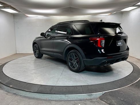 Used 2023 Ford Explorer ST w/ Equipment Group 401A image 3