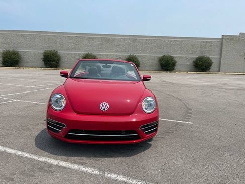 Used 2019 Volkswagen Beetle 2.0T FWD image 34