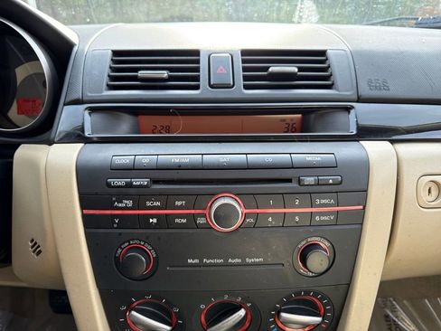 Used 2009 MAZDA MAZDA3 i Touring Value image 20