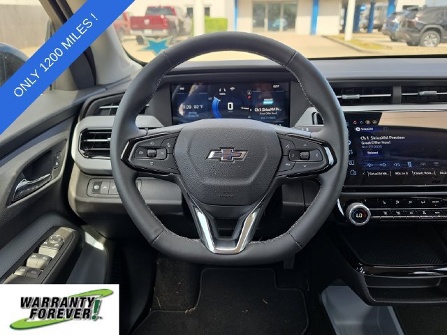 Used 2027 Chevrolet Bolt LT w/ Comfort Package FWD image 8