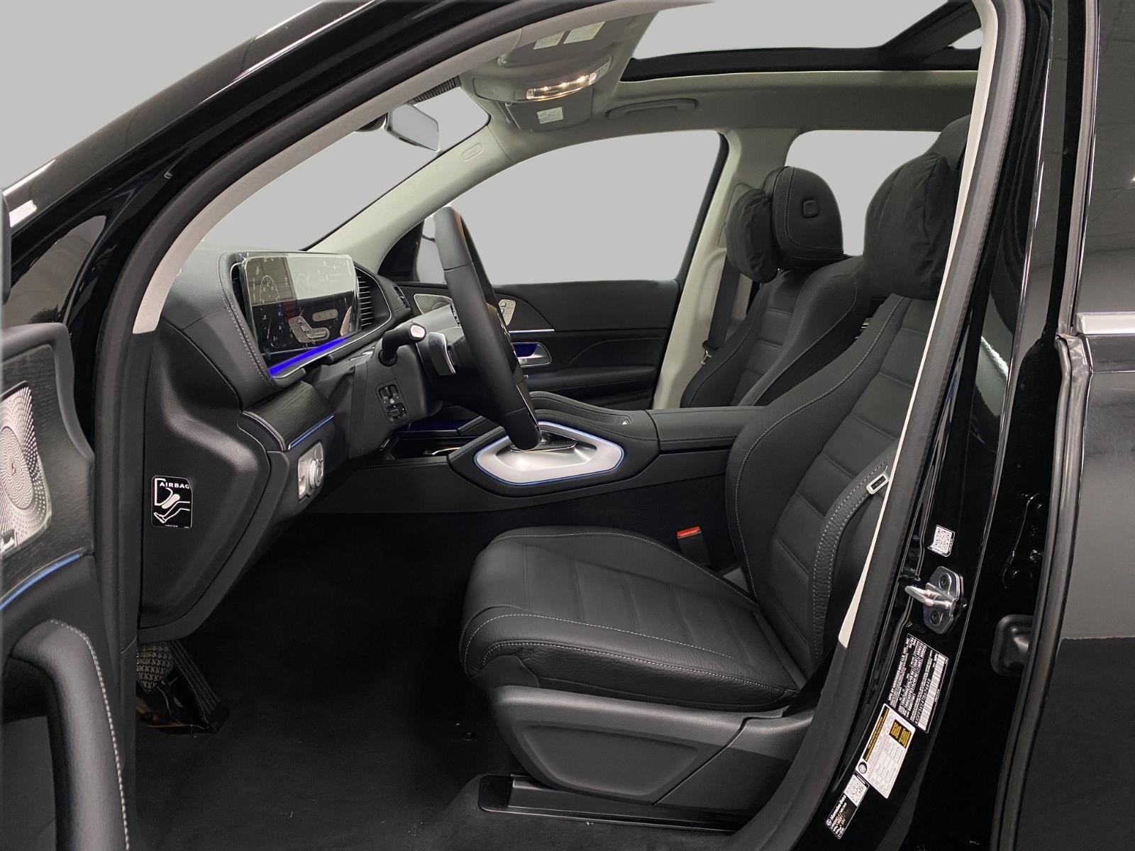 New 2026 Mercedes-Benz GLS 450 4MATIC image 33