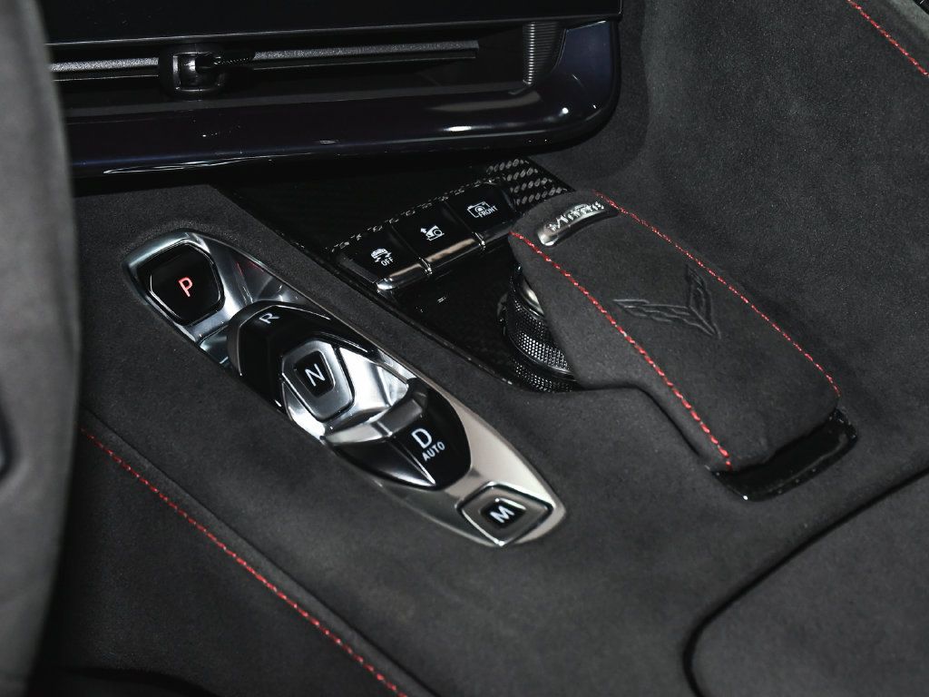 Used 2024 Chevrolet Corvette Stingray Premium Conv w/ Z51 Performance Package RWD image 45