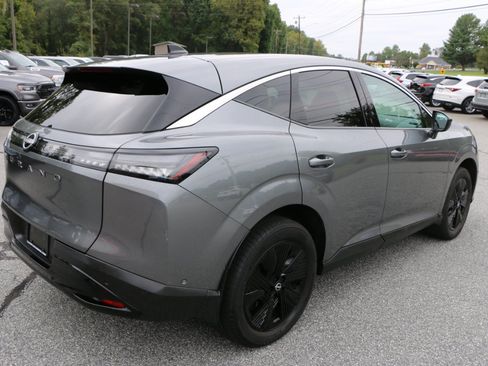 Used 2025 Nissan Murano SV FWD image 8