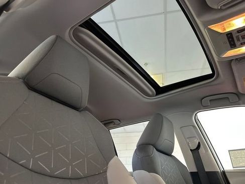 Certified 2021 Toyota RAV4 XLE w/ Convenience Package image 21