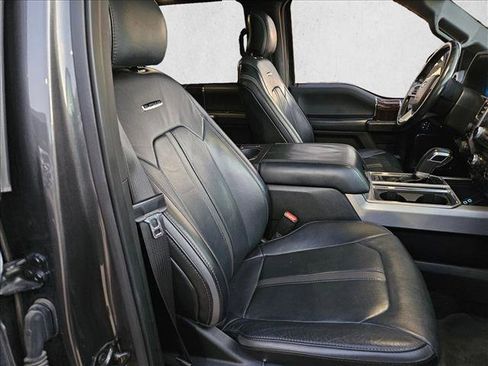 Used 2017 Ford F150 Platinum w/ Equipment Group 701A Luxury image 23