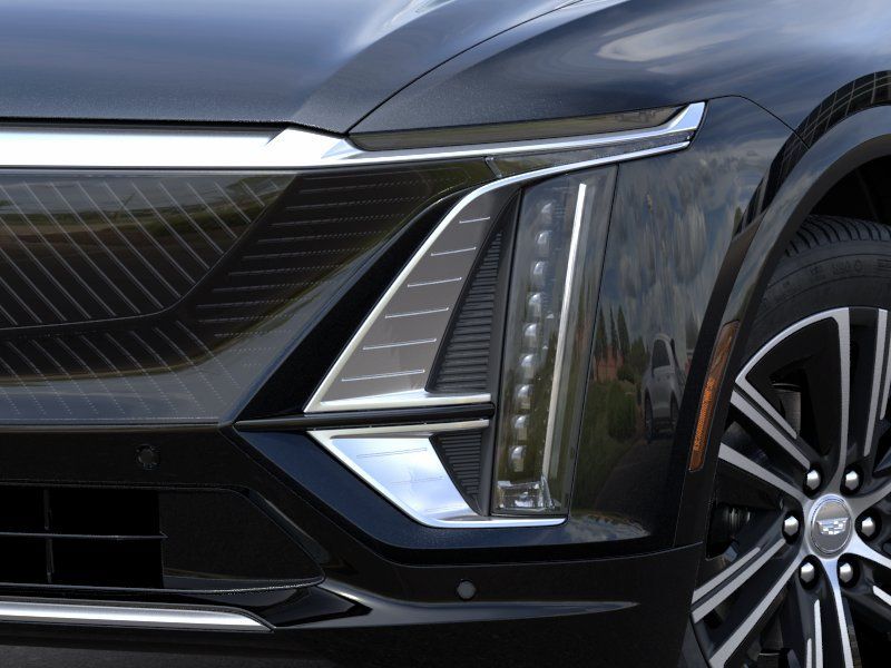 New 2027 Cadillac Lyriq Luxury RWD image 10