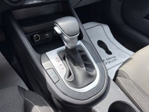 Used 2022 Kia Forte LXS FWD image 20