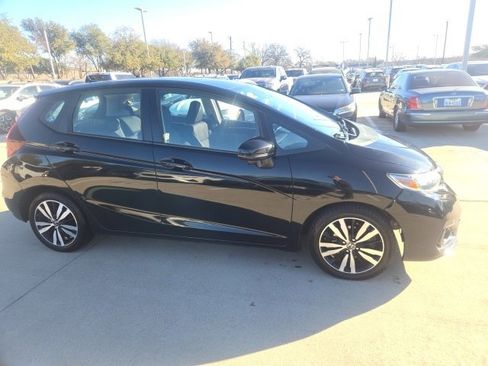 Used 2018 Honda Fit EX image 2