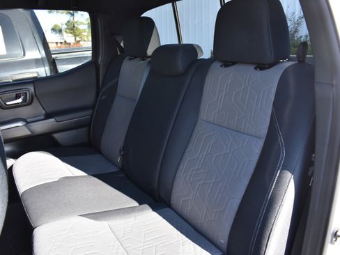 Used 2023 Toyota Tacoma TRD Sport image 27