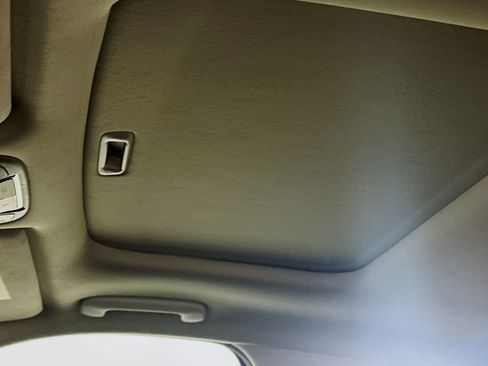 Used 2025 Kia Telluride S FWD image 26