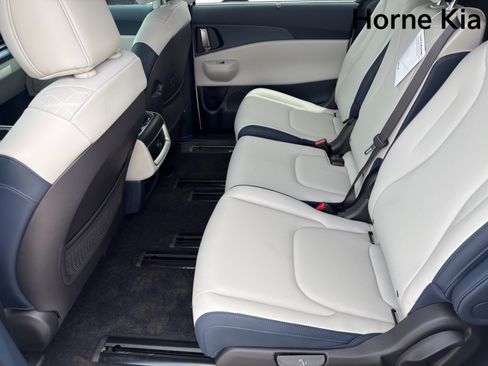 New 2026 Kia Carnival EX FWD image 20