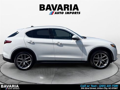 Used 2018 Alfa Romeo Stelvio Ti AWD/4WD image 6