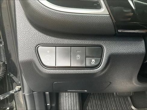 Certified 2024 Kia Seltos S FWD image 15
